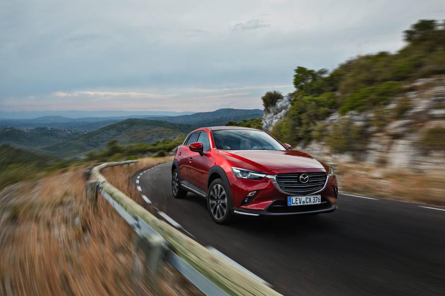  Mazda CX-3 2018 года  (WW) (фото 6 из 40)